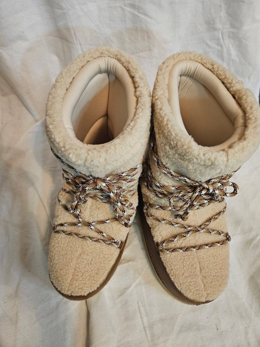 Size 10 Universal Thread Zenita Cognac Faux Shearling Moon Boots NWT